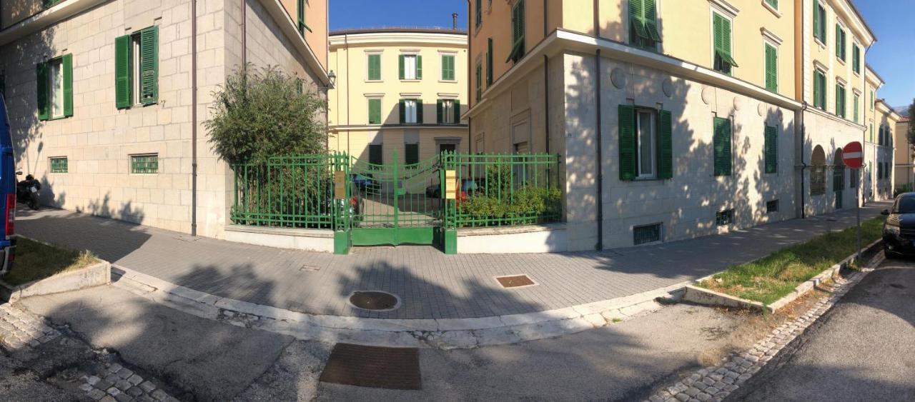 Bed and Breakfast A Casa Di Noemi LʼAquila Exterior foto